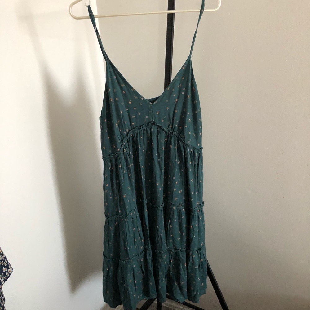 American eagle ruffle shift dress